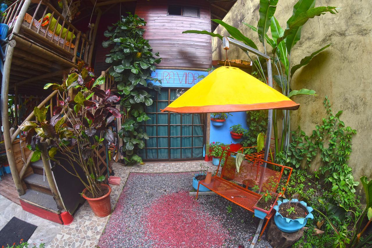 Wood House Hostel La Fortuna Exterior foto