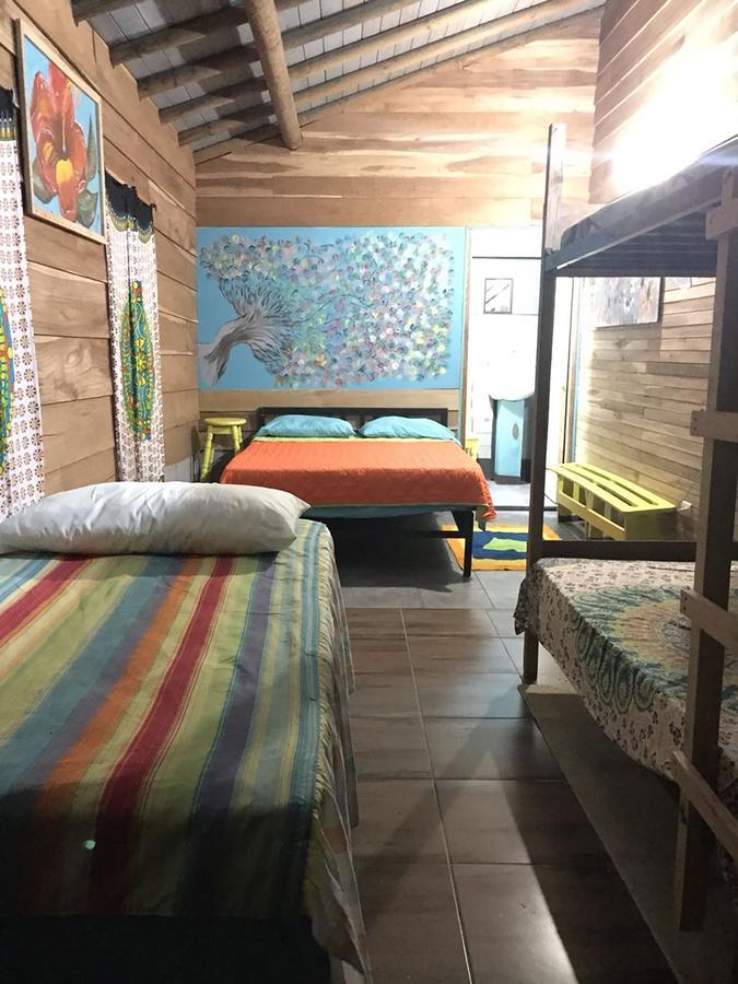 Wood House Hostel La Fortuna Exterior foto